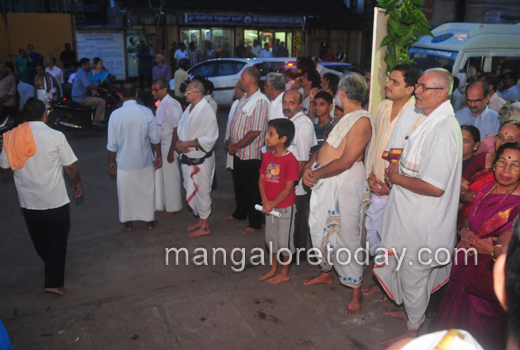Gokarna Mutt Swamiji reached Mangalore 1